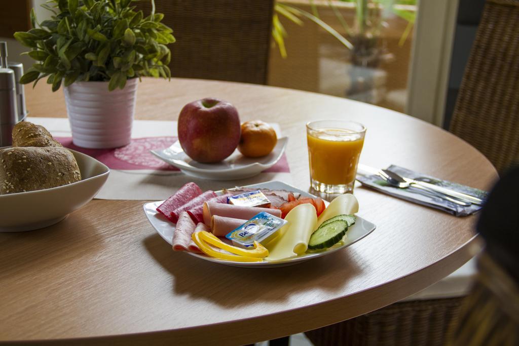 Am Bergl Hotel 3*